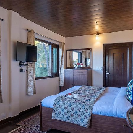 Stayvista At Cecil Cottages With Barbeque, Hill View Kasauli Exteriér fotografie