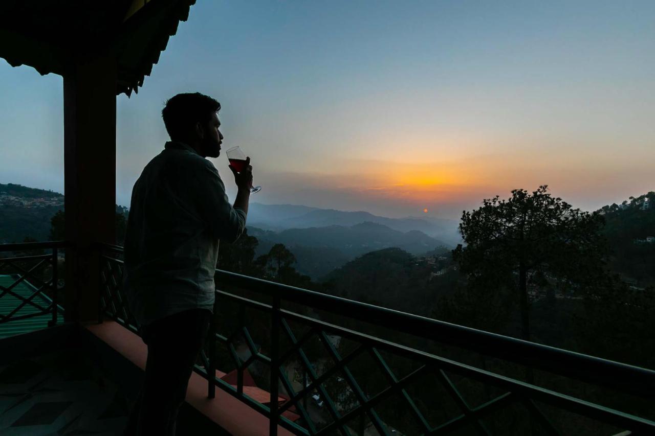 Stayvista At Cecil Cottages With Barbeque, Hill View Kasauli Exteriér fotografie