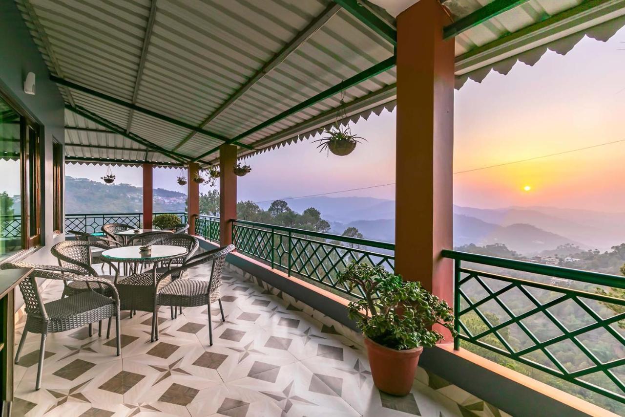 Stayvista At Cecil Cottages With Barbeque, Hill View Kasauli Exteriér fotografie