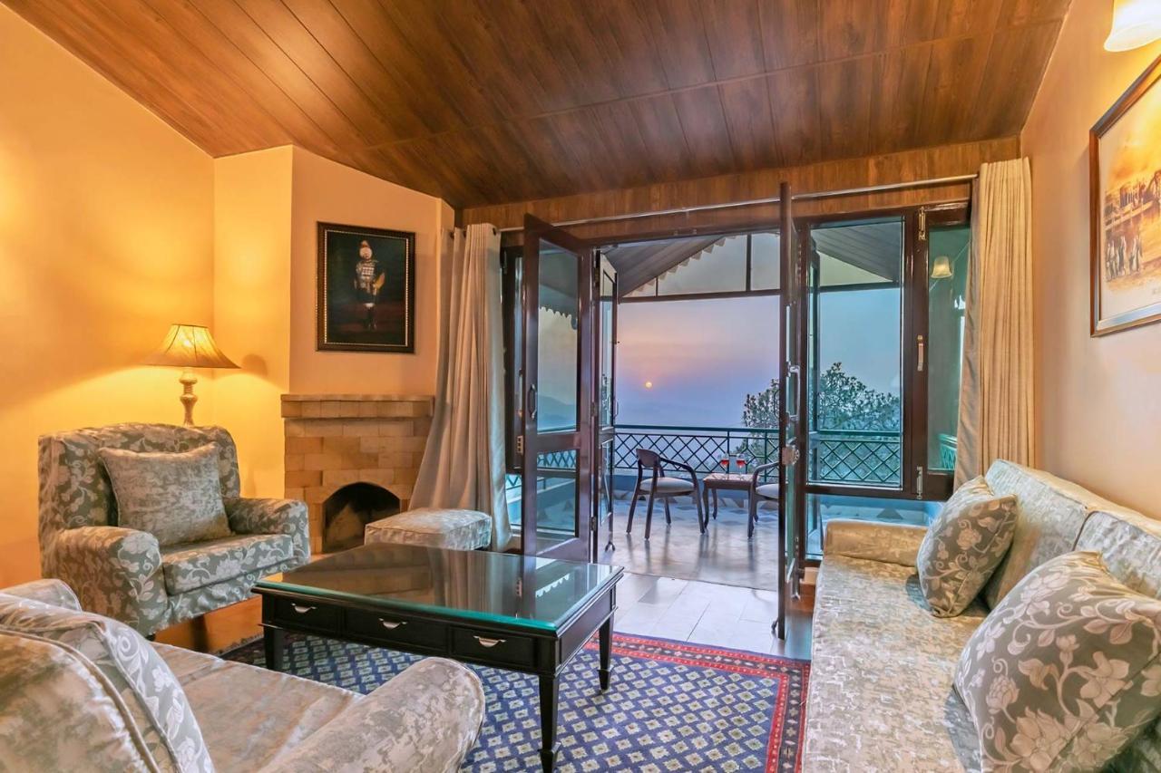 Stayvista At Cecil Cottages With Barbeque, Hill View Kasauli Exteriér fotografie