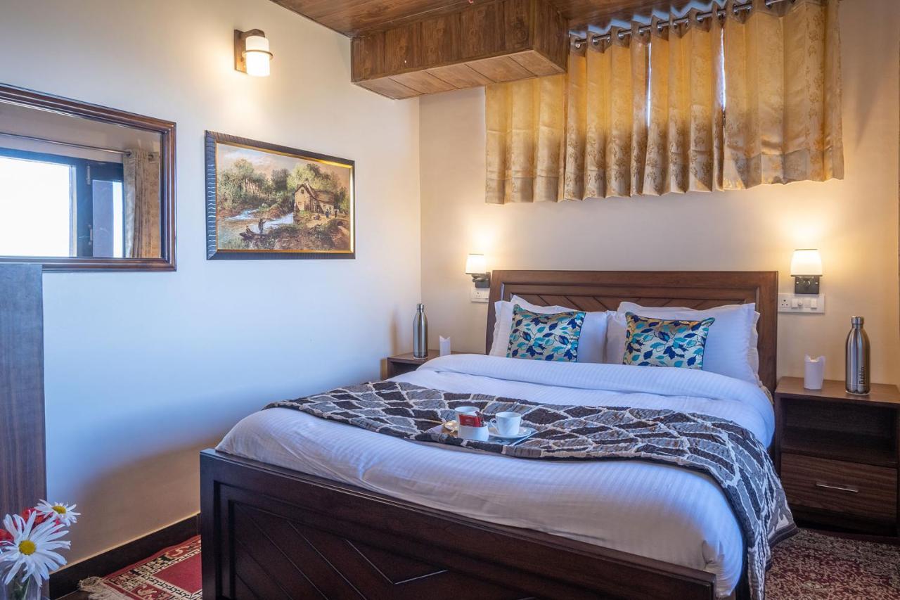 Stayvista At Cecil Cottages With Barbeque, Hill View Kasauli Exteriér fotografie